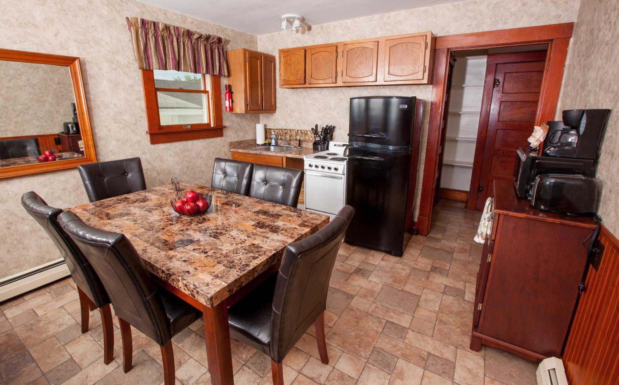 Knotty Pine Motel Bennington Kamer foto